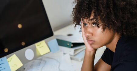 Ansiedade de Comparação nas Mídias Sociais: Como Proteger Sua Saúde Mental