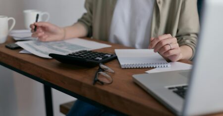 Superando a Ansiedade de Comparação: Estratégias para Proteger sua Saúde Mental